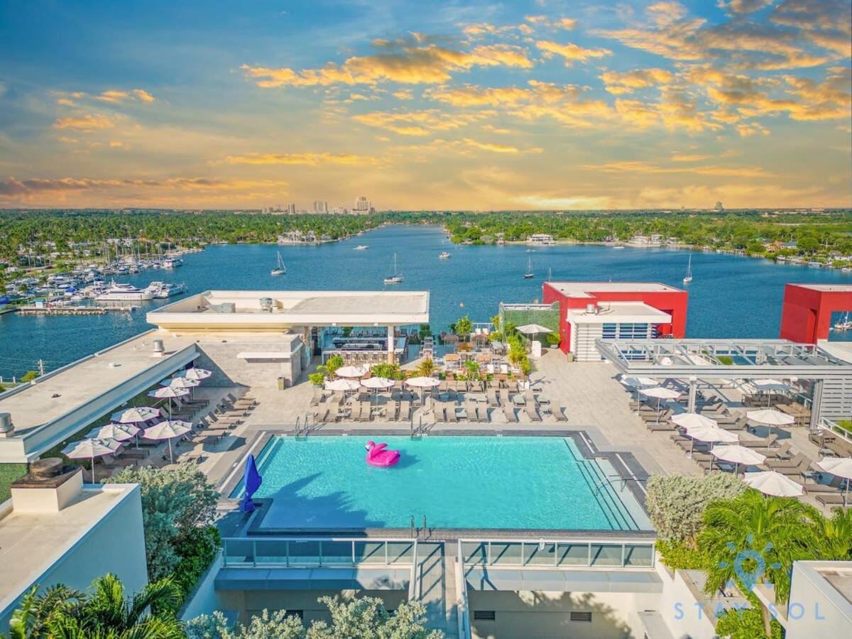 Apartment With Bay View Balcony - Pool - Up To 6 - Gym Hollywood Kültér fotó