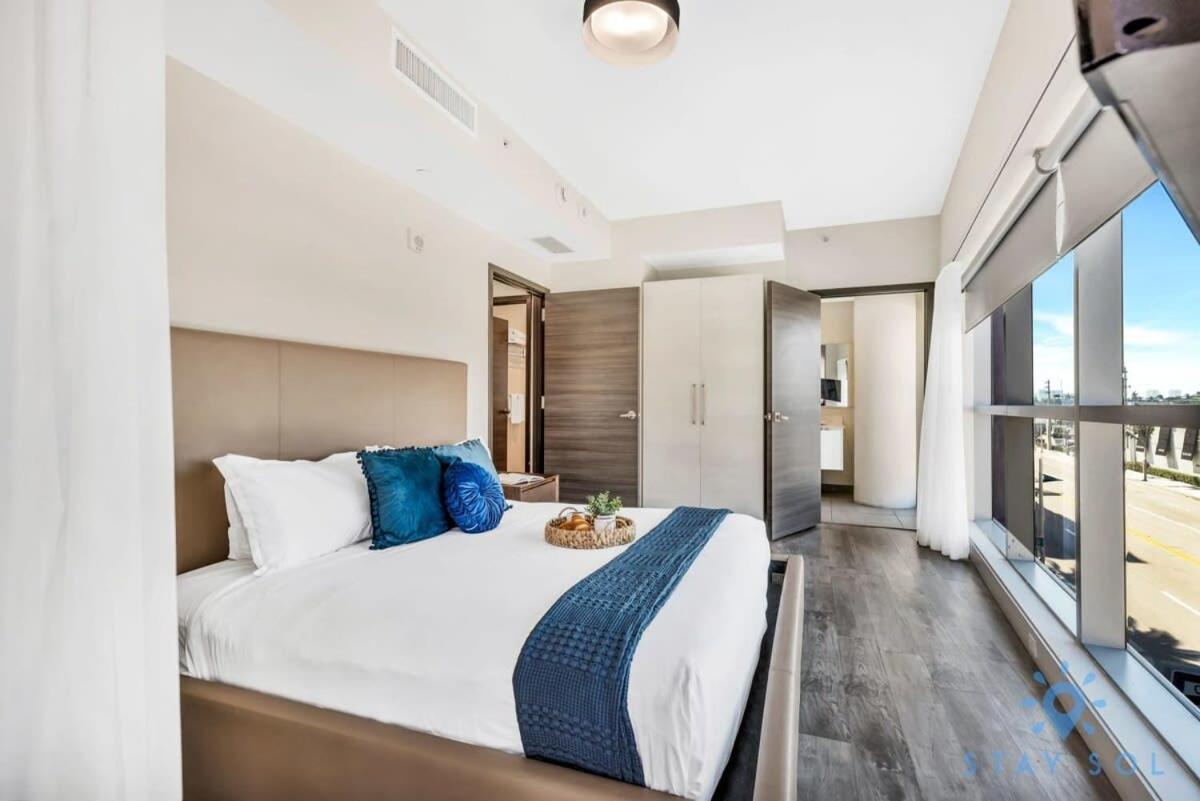 Apartment With Bay View Balcony - Pool - Up To 6 - Gym Hollywood Kültér fotó