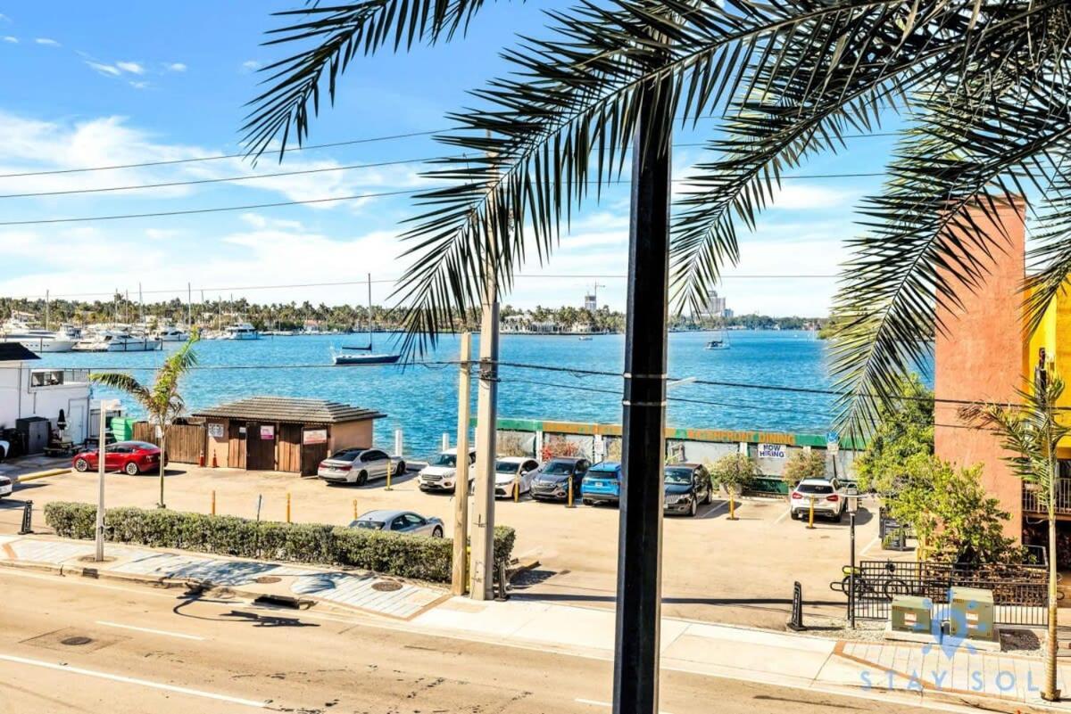 Apartment With Bay View Balcony - Pool - Up To 6 - Gym Hollywood Kültér fotó