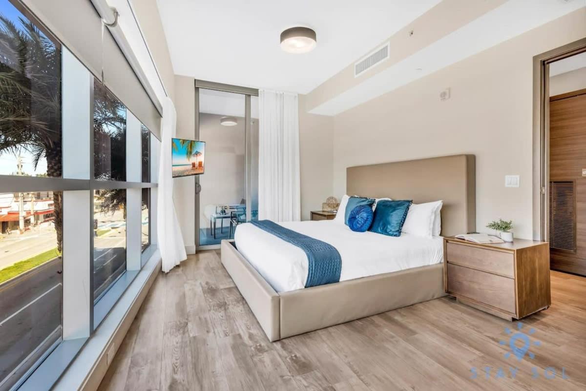 Apartment With Bay View Balcony - Pool - Up To 6 - Gym Hollywood Kültér fotó